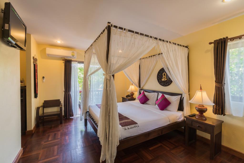 Coral Hotel Bangsaphan Bang Saphan Exterior foto
